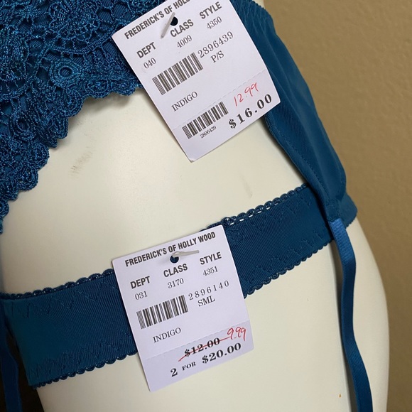 NEW Fredericks of Hollywood Garter set - Picture 4 of 7